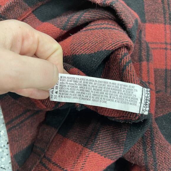 Thick Plaid Shirt jacket Red Black Buffalo Plaid Small Oversized Boxy - Picture 7 of 7